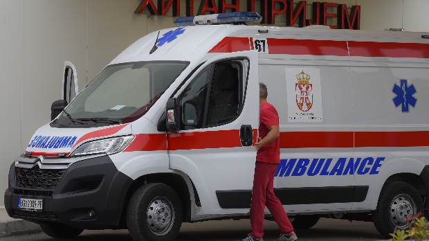 Тешка саобраћајна несрећа на ауто-путу код Новог Сада – једно дете погинуло, седморо повређено Тешка саобраћајна несрећа на ауто-путу код Новог Сада – једно дете погинуло, седморо повређено