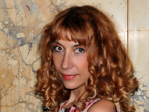 „Краљ Иби”, Бeоградско драмско позориште; „Зашто се смеје?”, Народно позориште у Сомбору;  „Никола Тесла – бесконачна енергија”, Будимпешта