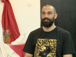 Да нам није...