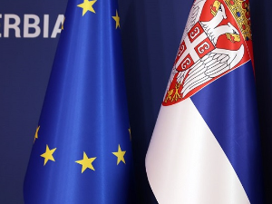 Европска комисија поздравља напоре Србије да уђе у ЕУ; забринутост због утицаја Кине и Русије