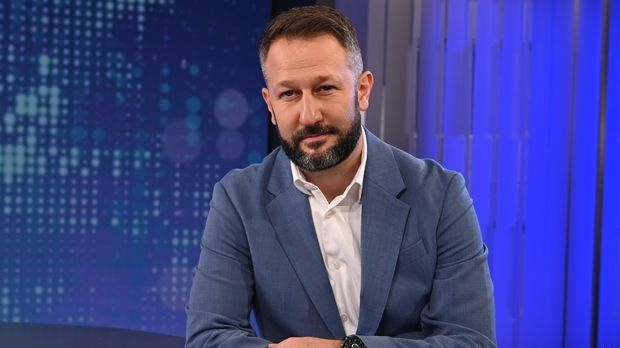 Око магазин- 8.5.2025. Вучији живот Срба на Косову (РТС / РТС) Око магазин- 8.5.2025. Вучији живот Срба на Косову