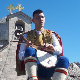 Песма нас је одржала