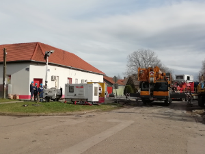 Бечеј, санира се артески бунар из ког цури гас