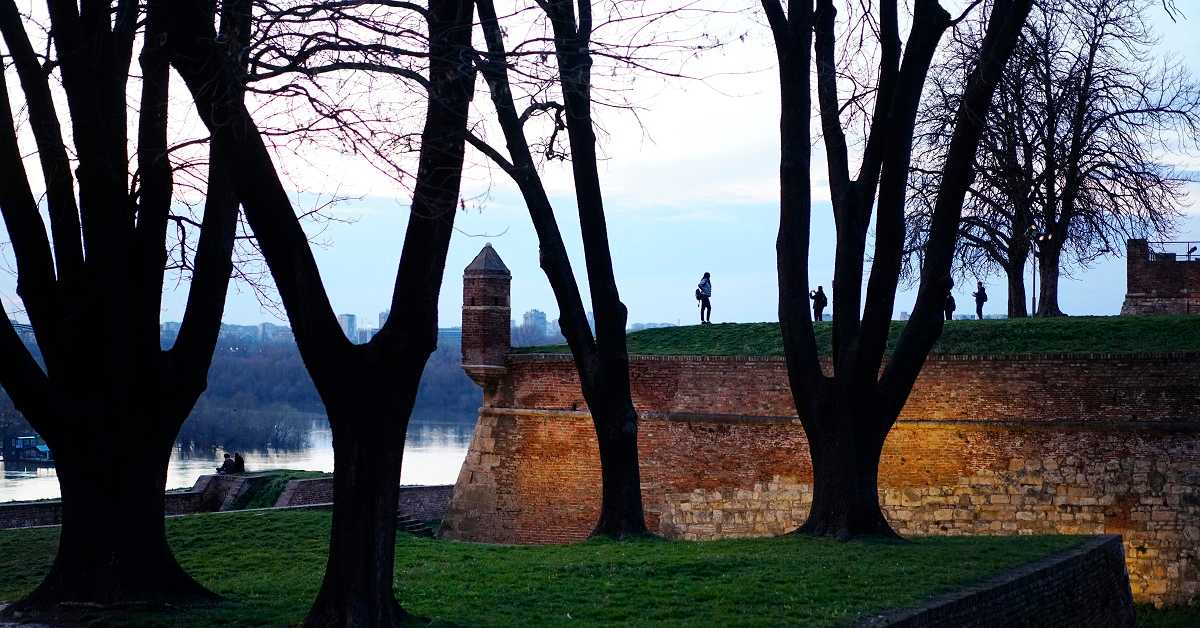 Променљиво време – сунце смењују облаци, температура до 20 степени Променљиво време – сунце смењују облаци, температура до 20 степени
