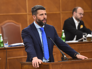 Шапић најавио кривичну пријаву против шефа свог кабинета, опозиција тражи да градоначелник поднесе оставку