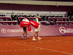 Прекинут сусрет Лајовића и Крајиновића - наставак другог дана турнира