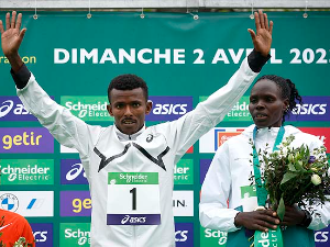 Хелах Кипроп и Абеје Ајана победници Париског маратона
