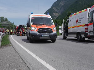 Седам особа погинуло у тешкој саобраћајној несрећи у Немачкој