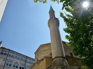 Муслимани славе Рамазански бајрам, почињу дани весеља