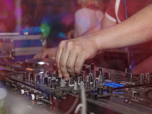 Бука утиче и на здравље, Београд би за угоститеље ускоро могао да донесе нове прописе