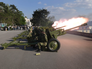 Почасна артиљеријска паљба поводом Дана Војске Србије