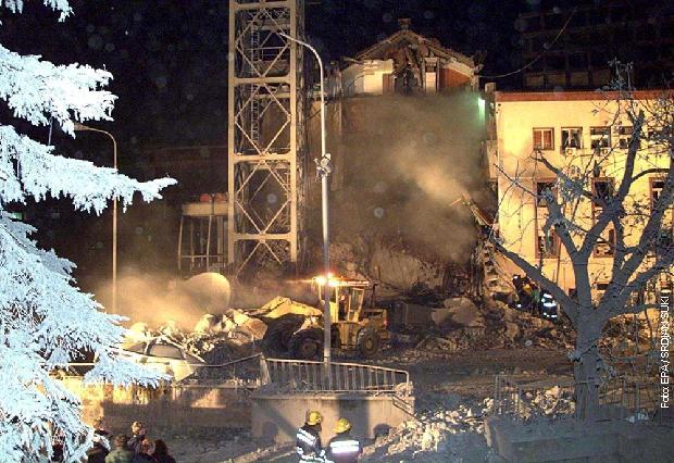 Зграда РТС-а након бомбардовања