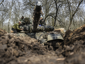 Москва: Уништено упориште украјинске војске код Угледара; Локалне власти: Гранатирани Харков и околна места
