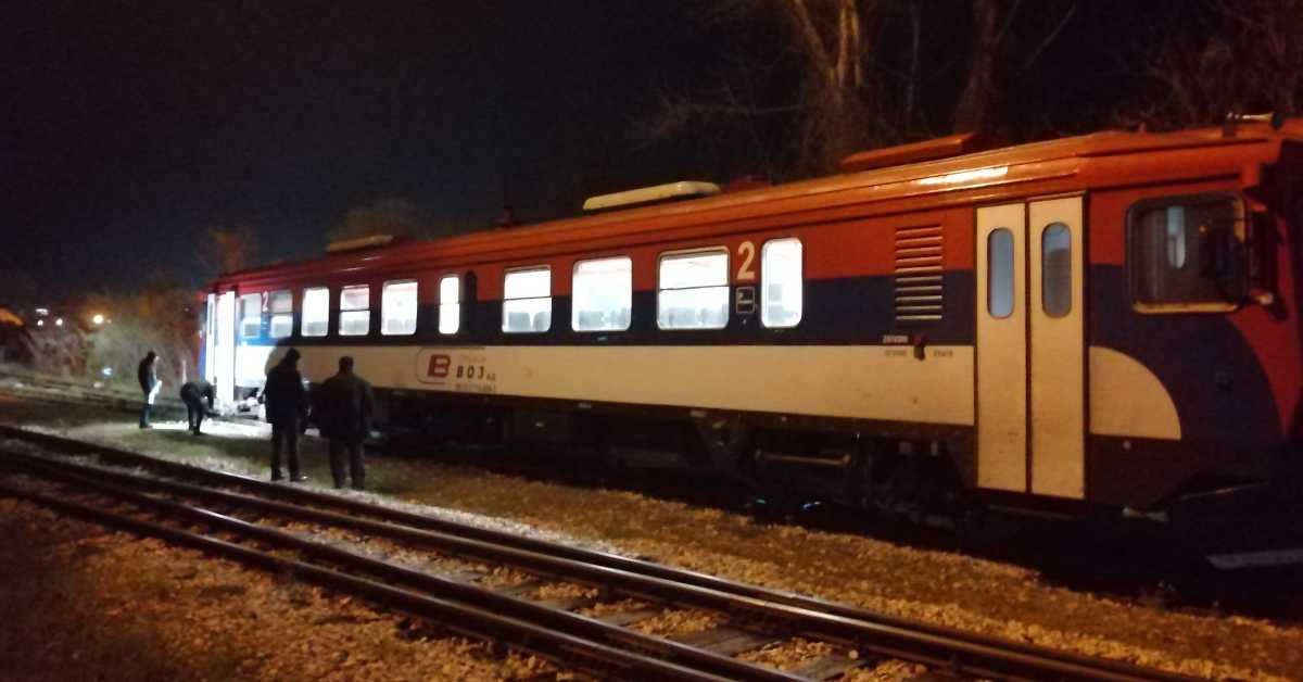 Зајечар, путнички воз исклизнуо из шина Зајечар, путнички воз исклизнуо из шина