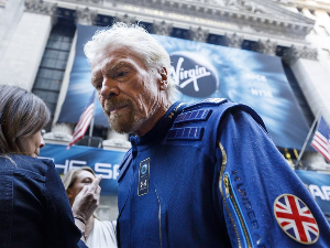 Компанија милијардера Ричарда Брансона банкротирала, тражи се нови купац