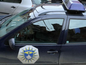 Пуцњава у Дечанима, рањена два Србина и адвокат Албанац 