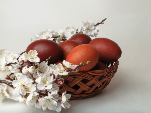 Католици и протестанти славе Ускрс