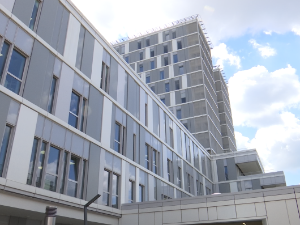 Повређени у два злочина – троје у тешком стању, девојчица у Тиршовој и даље животно угрожена 