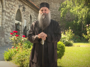 Патријарх Порфирије: Црква сваку жену види као најузвишенији и најсветији Божји дар људском роду