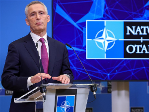 Столтенберг: Приштина мора да деескалира ситуацију и не предузима једностране кораке
