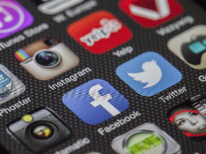 МУП апелује да дечји профили на друштвеним мрежама буду под родитељском контролом