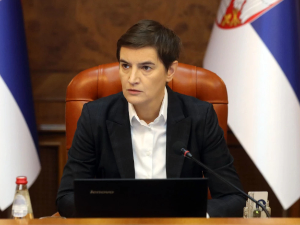 Влада повлачи Предлог закона о управљању предузећима у државном власништву
