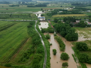 Дечак из Лазаревца спасен помоћу канапа, браћа извучена из реке