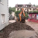 Напукао још један мост у Адранима; Пописује се штета широм земље, износи намештај, дезинфикују просторије