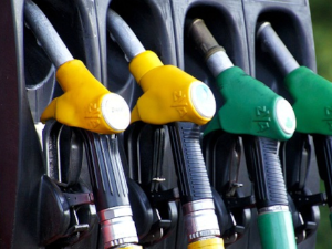 Цена евродизела није промењена, бензин скупљи за два динара