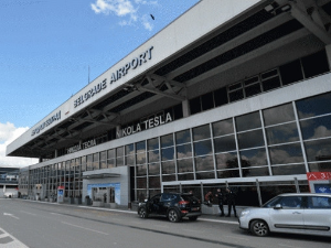 Весић позвао руководство "Вансија" на хитан састанак због ситуације на београдском аеродрому