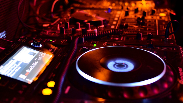 Discoteca+: We care about disco!!!