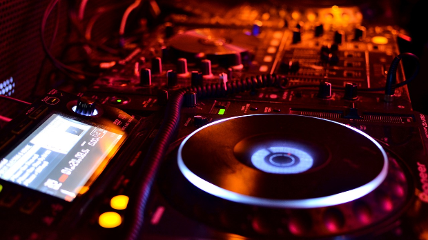 Discoteca+: We care about disco!!!
