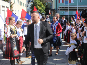 Честитка председника Аустријског савеза српског фолклора за Видован