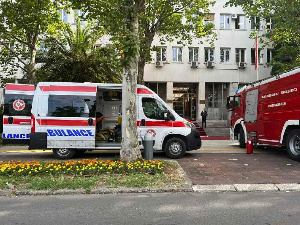 Дојаве о бомбама у више црногорских школа, Скупштина евакуисана