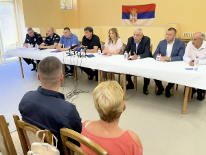 Грађани Суботице траже да се мигранти ставе под контролу; Гашић: Хапсимо кријумчаре, дислоцирано 6.278 миграната 
