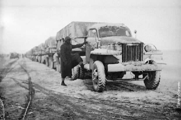 Конвој америчких камиона на путу за СССР