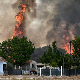Ватрогасци изгубили контролу над пожаром западно од Атине, наређена евакуација - ванредна ситуација на Родосу