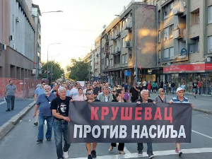 Протести против насиља одржани у Крушевцу и Ваљеву