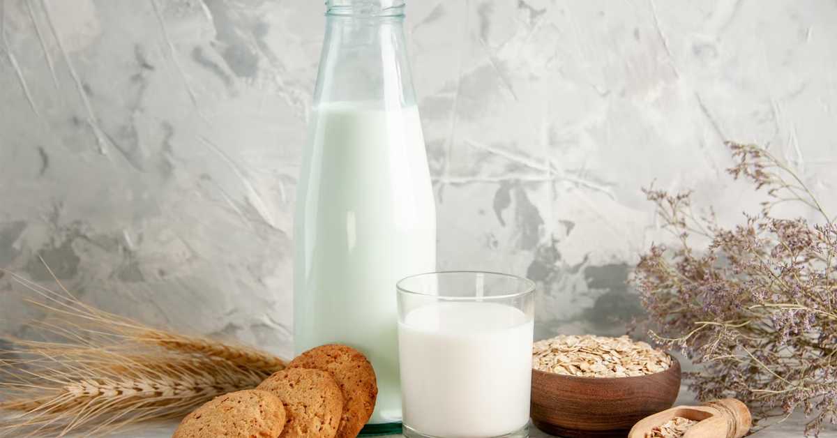 Које млеко је боље – кравље или биљно, истраживање показало да нису подједнако хранљива