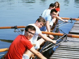 Бал на води