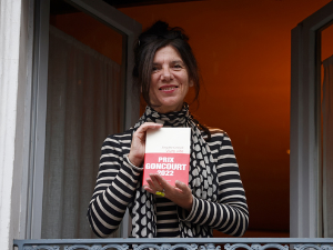 Брижит Жиро: Живети брзо