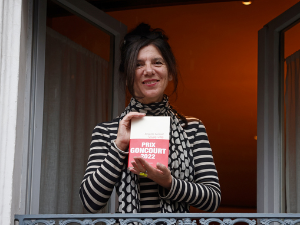 Брижит Жиро: Живети брзо (2)