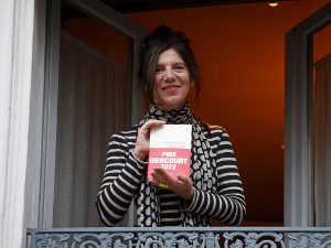 Брижит Жиро: Живети брзо (9)