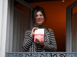  Брижит Жиро: Живети брзо (11)