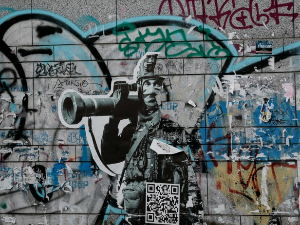 Москва: Забрана уласка за главног тужиоца МКС; Њујорк тајмс: Око пола милиона погинулих и рањених војника у Украјини