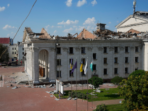 Кијев: Гранатиран трг у Чернигову, седморо погинулих, 117 повређених; Москва: Оборена украјинска ракета над Кримом, гранатиран Доњецк