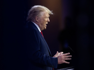 Трампов тим: Нова оптужница покушај мешања у председничке изборе