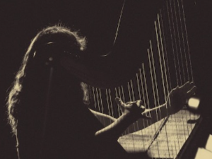 Краљица харфи