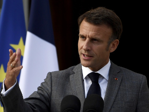 Макрон поручио Куртију да придаје велики значај формирању ЗСО