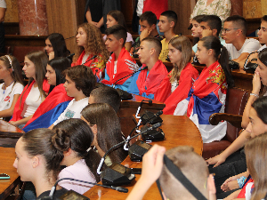 Председник Народне скупштине угостио децу из Херцеговине – Република Српска